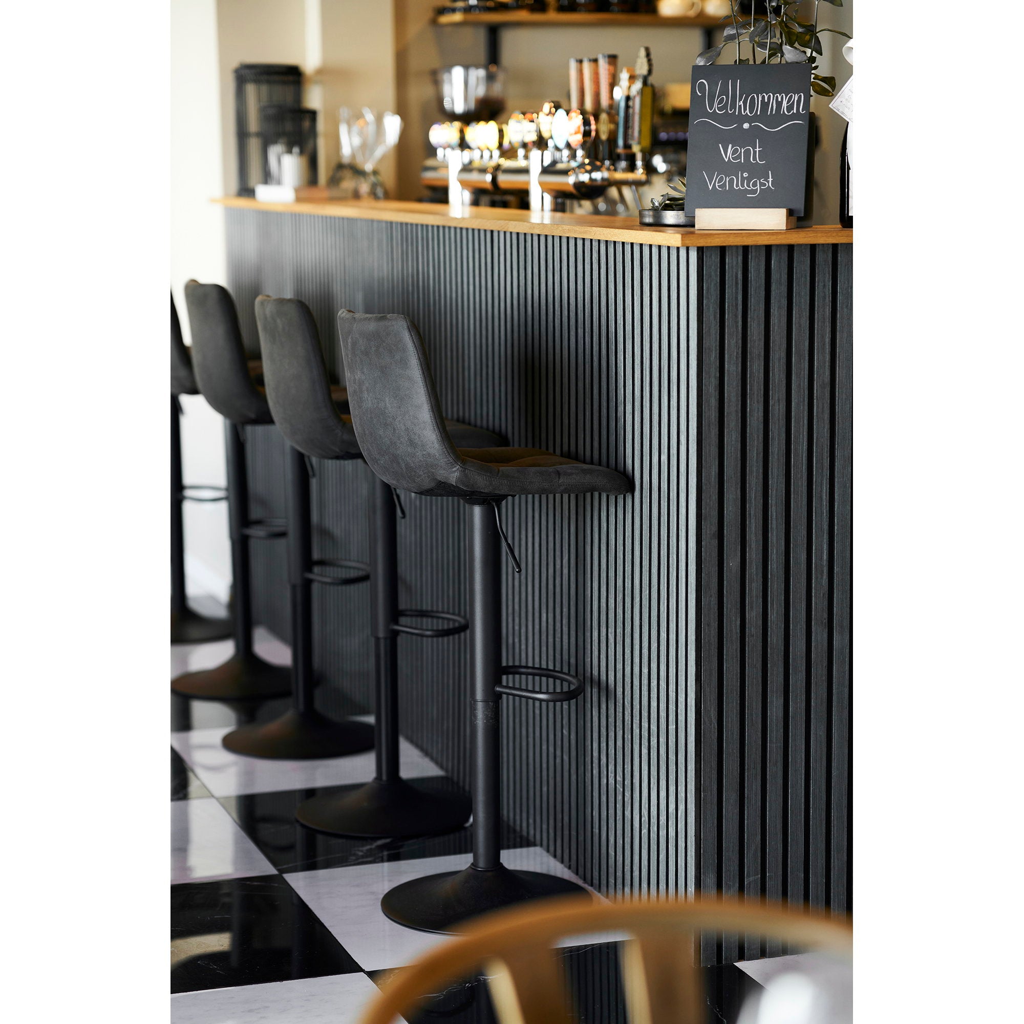 Set of 2 Middelfart Bar Chairs