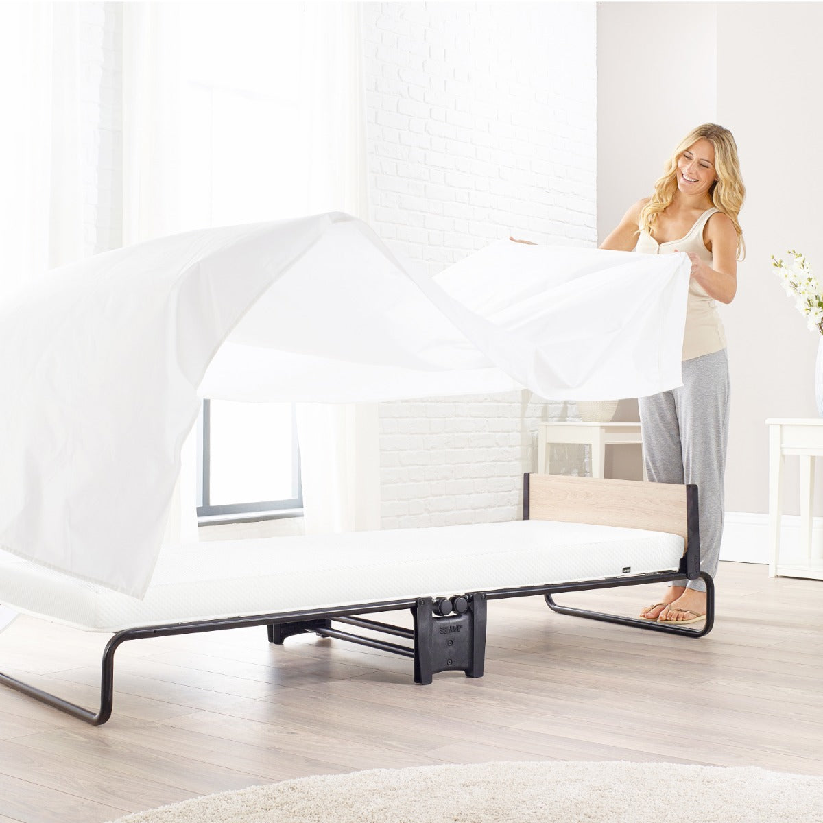 Jay-Be Revolution Folding Bed with Memory e-Fibre Mattress - 2ft6