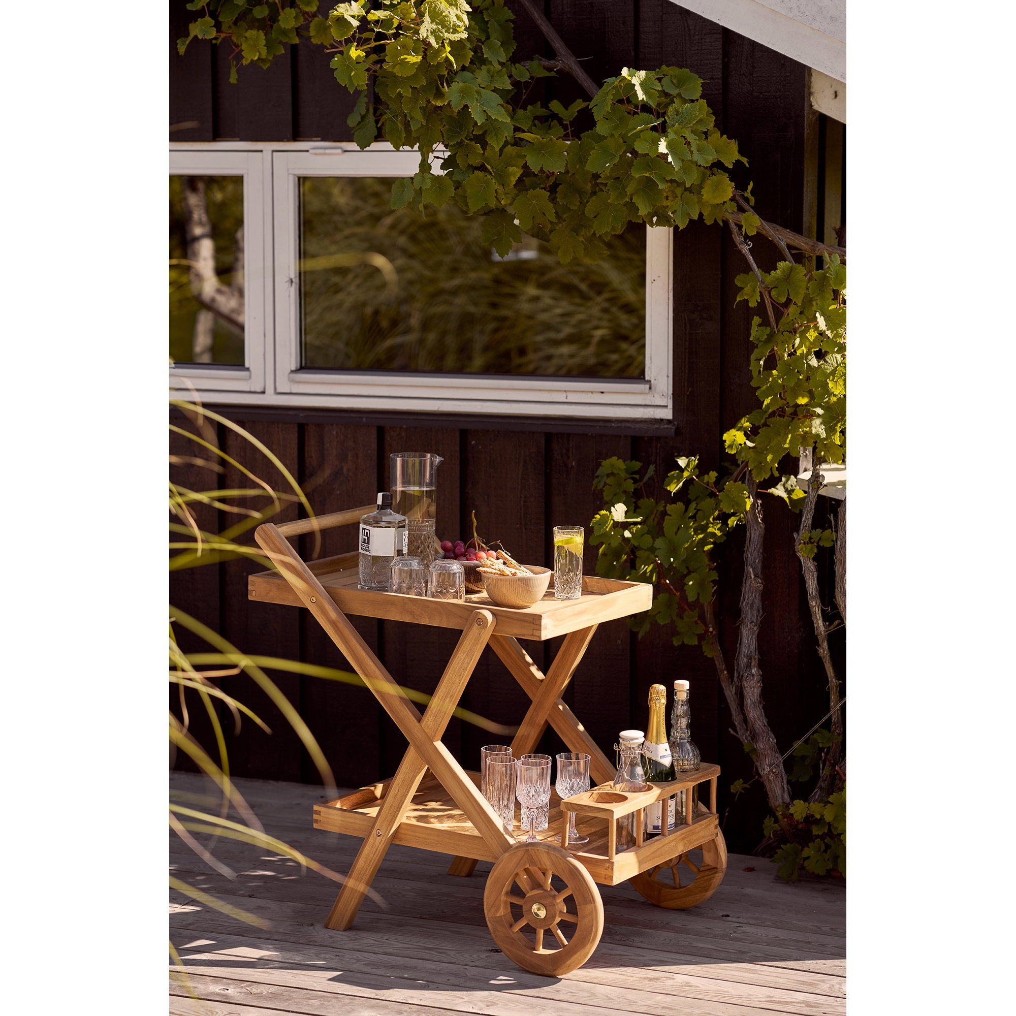 Pasaku Tea Trolley