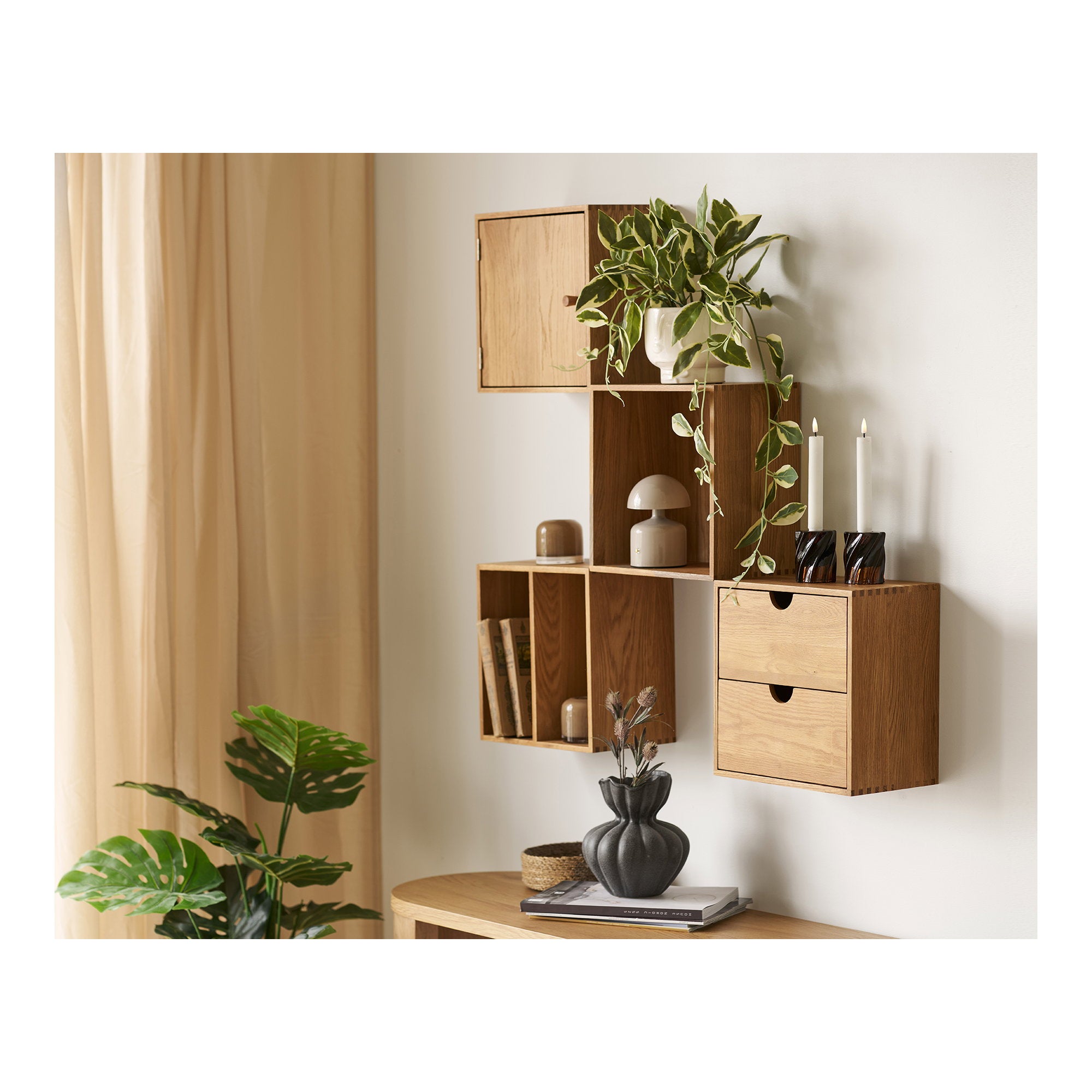 Townsville Wall Shelf with vertical rooms