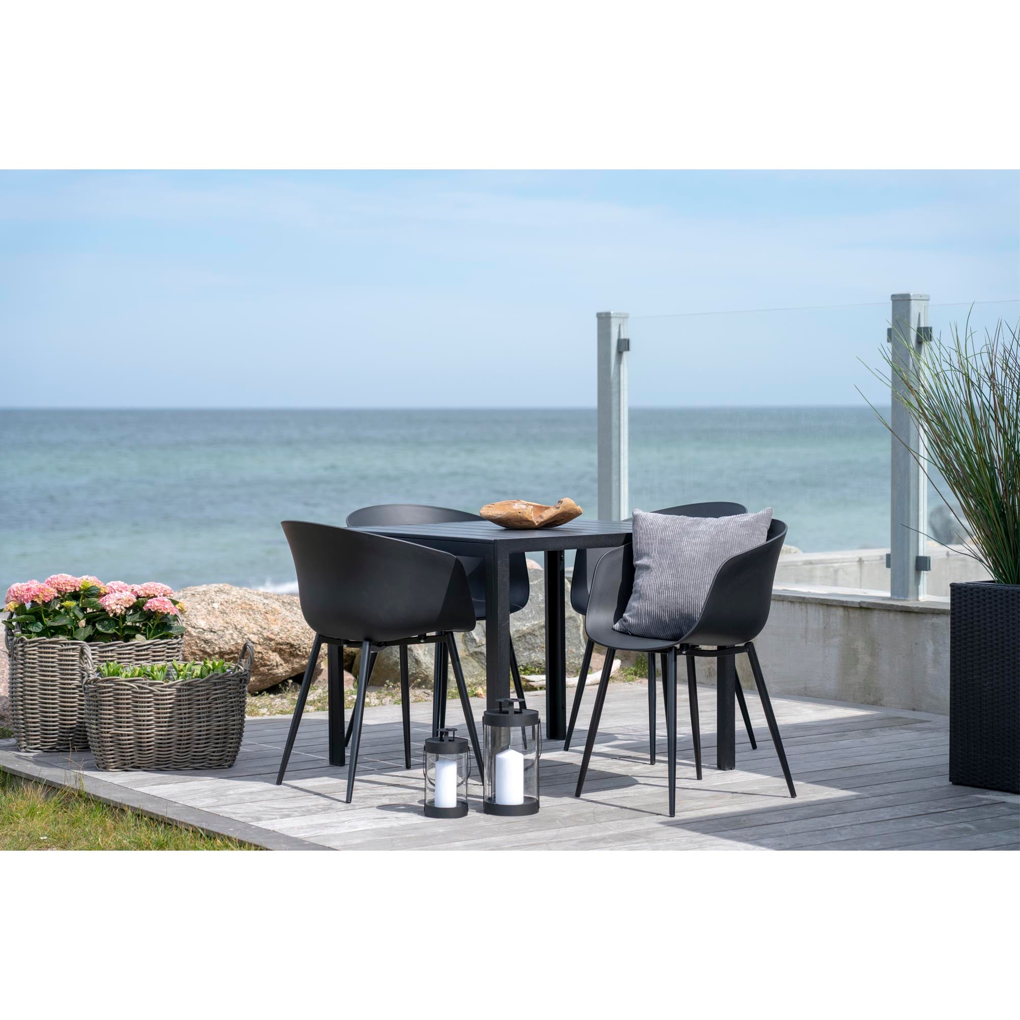 Set of 2 Roda Dining Chairs