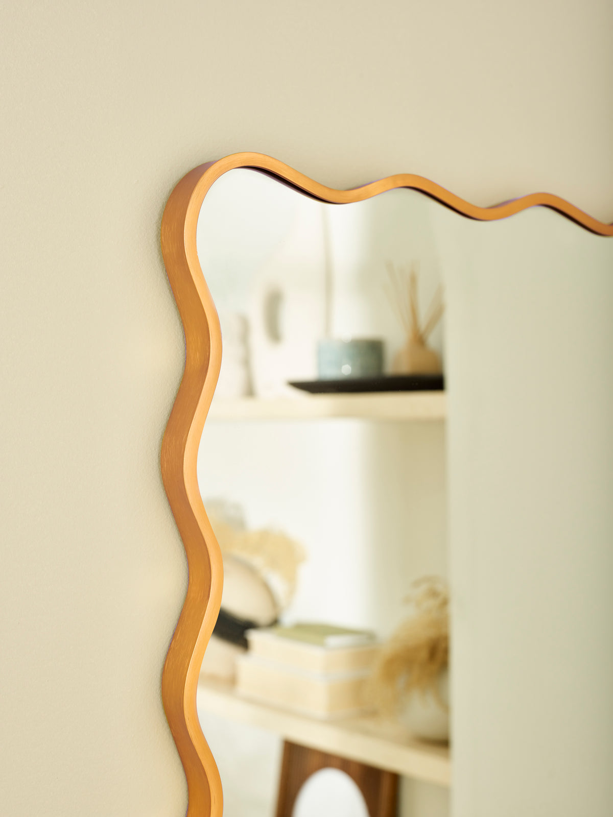 Stevie Wavy Edge Wall Mirror - Gold