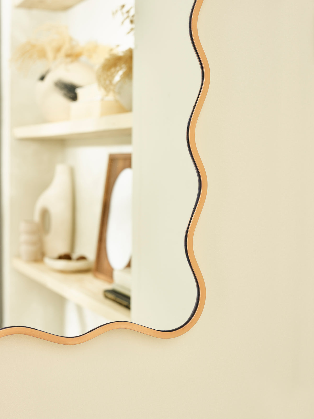 Stevie Wavy Edge Wall Mirror - Gold