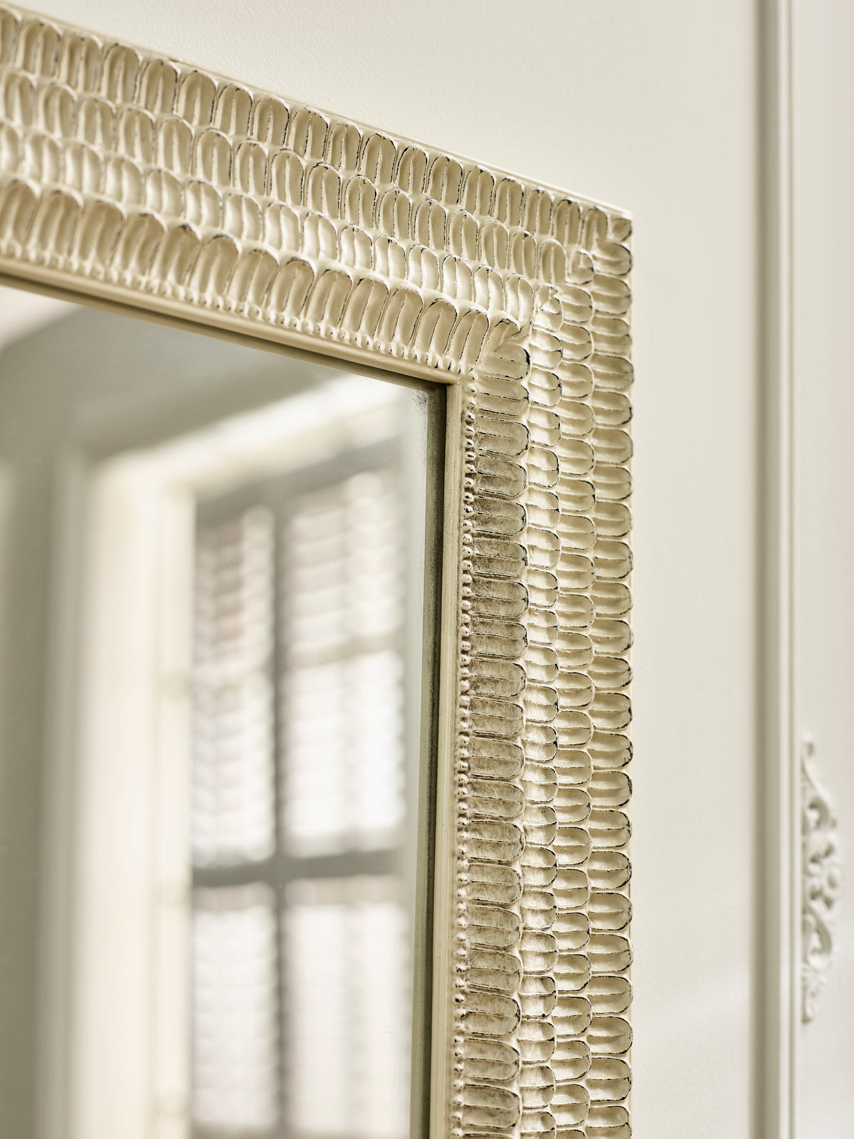 Alanis Full Length Rectangular Leaner Mirror - White