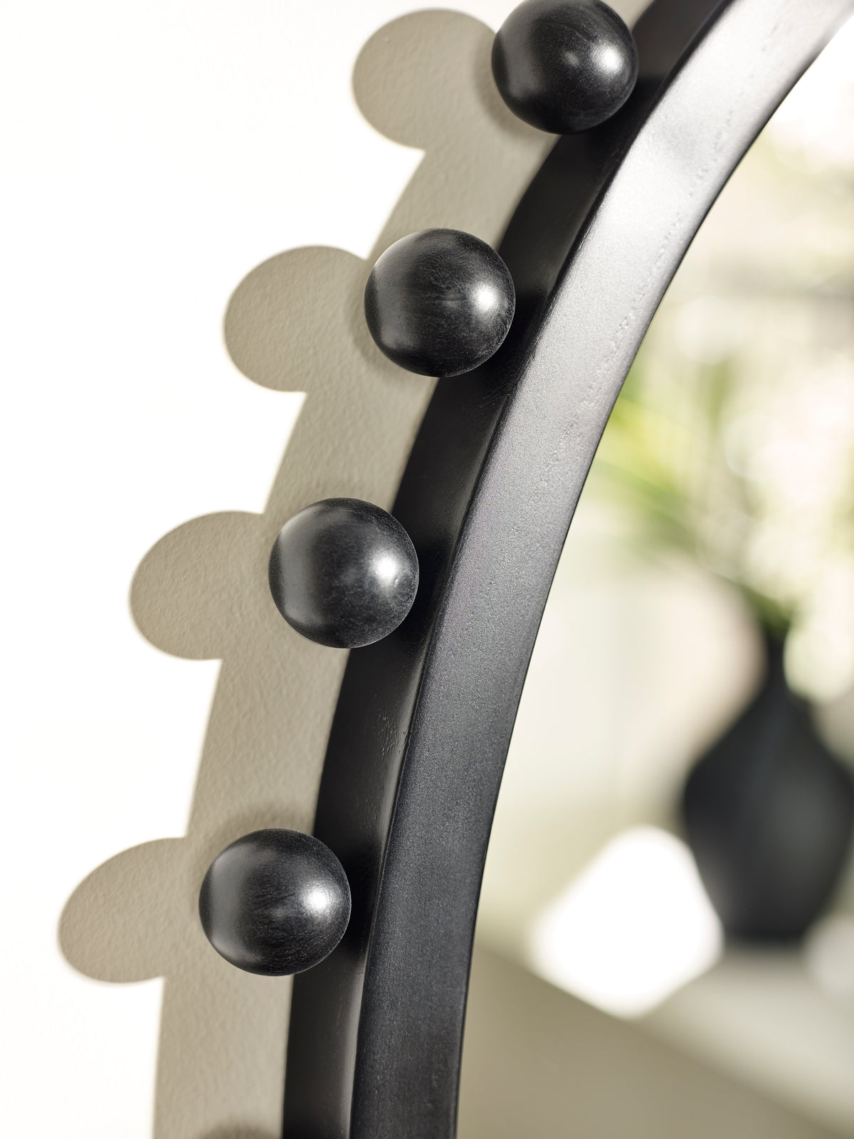 Hendrix Oval Beaded Wall Mirror - Black