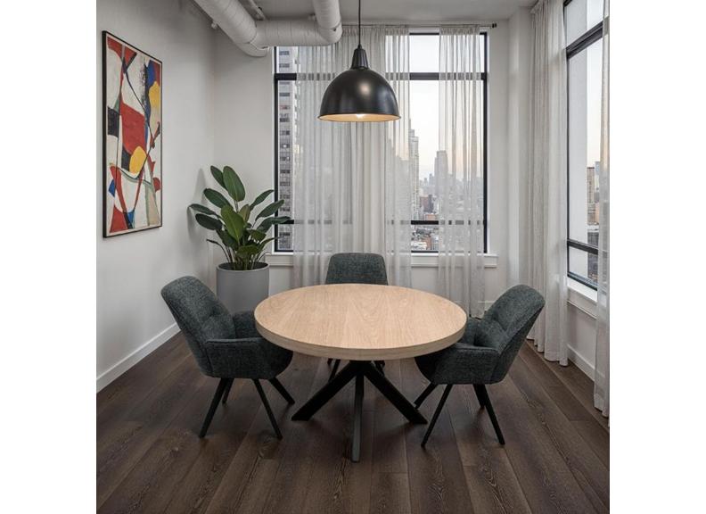 Manor Round Dining Table