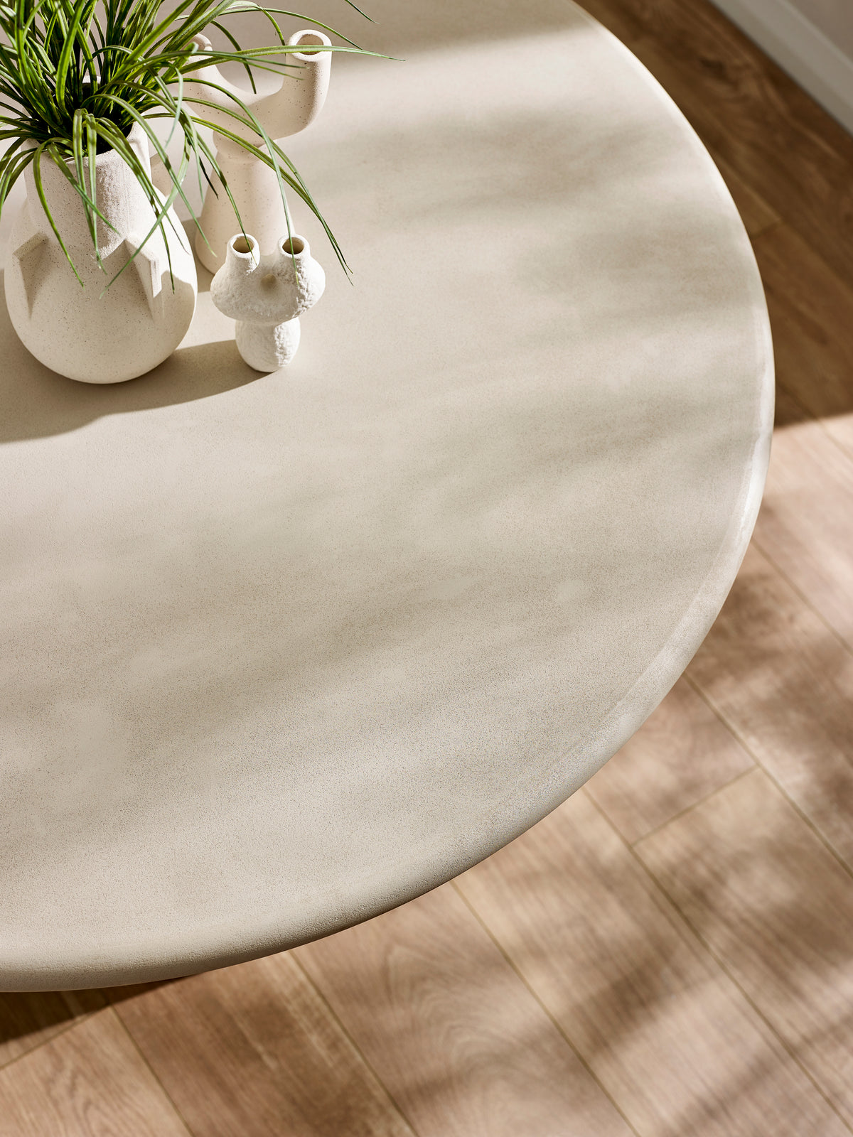 Thyra Round 4 Seater Dining Table - Grey Stone Effect
