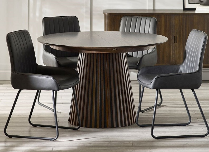 Arya Extending Dining Table W/Soho Dining Chairs