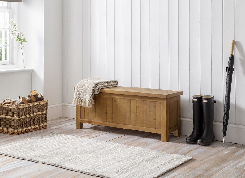 Aspen Pine Storage Bench Room