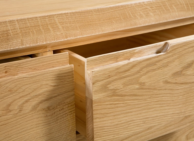 Curve 3+2 Drawer Chest Detail