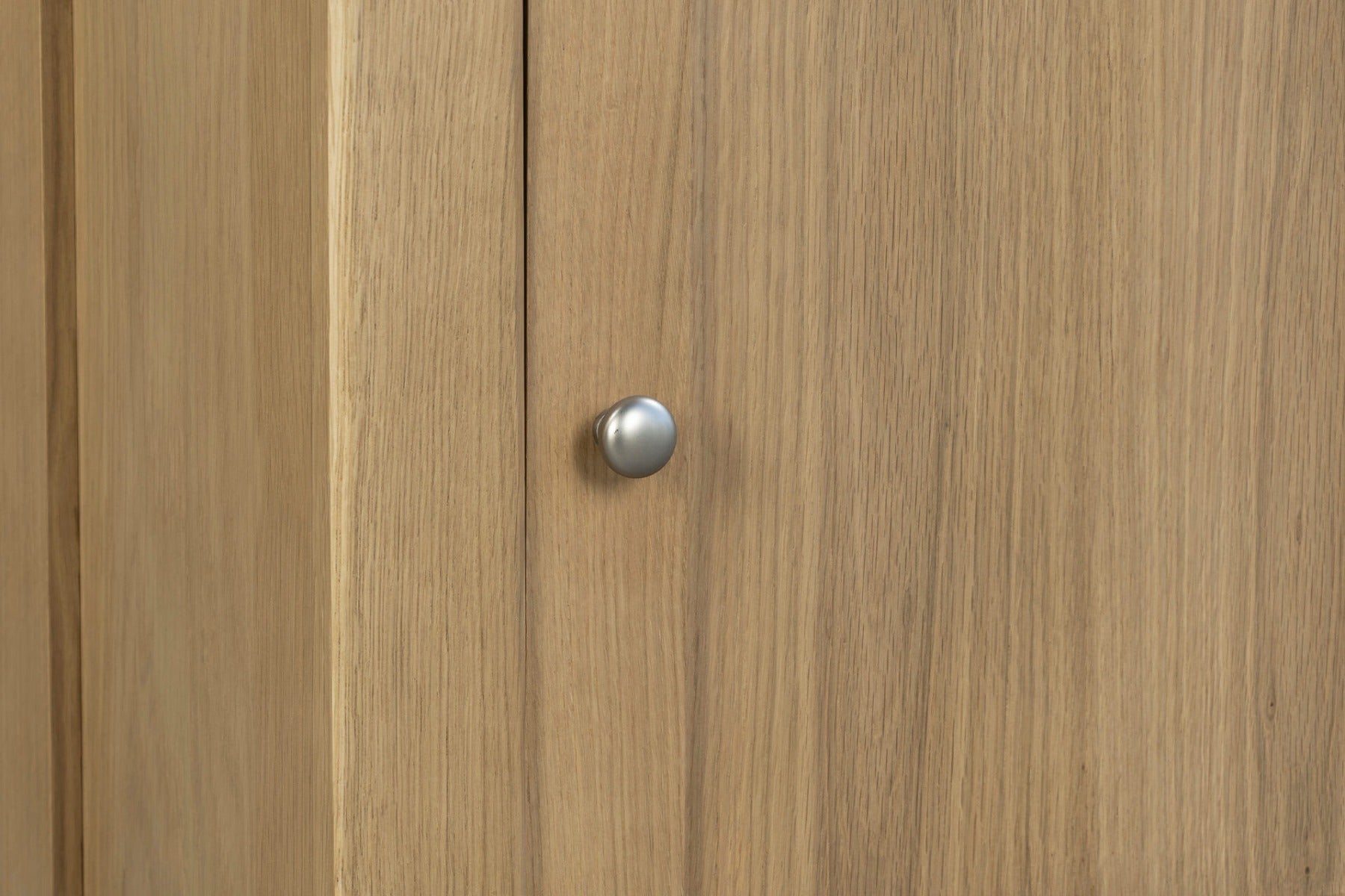 Delaney Tall Bookcase – Classic Oak Storage | Free Delivery