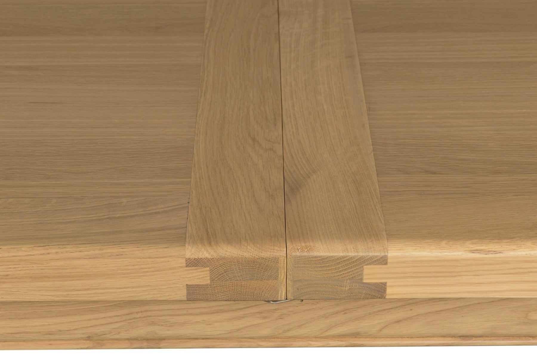 Delaney 1400/1800 Extending Dining Table in Oak – Classic Wooden Extendable Table | Free Delivery