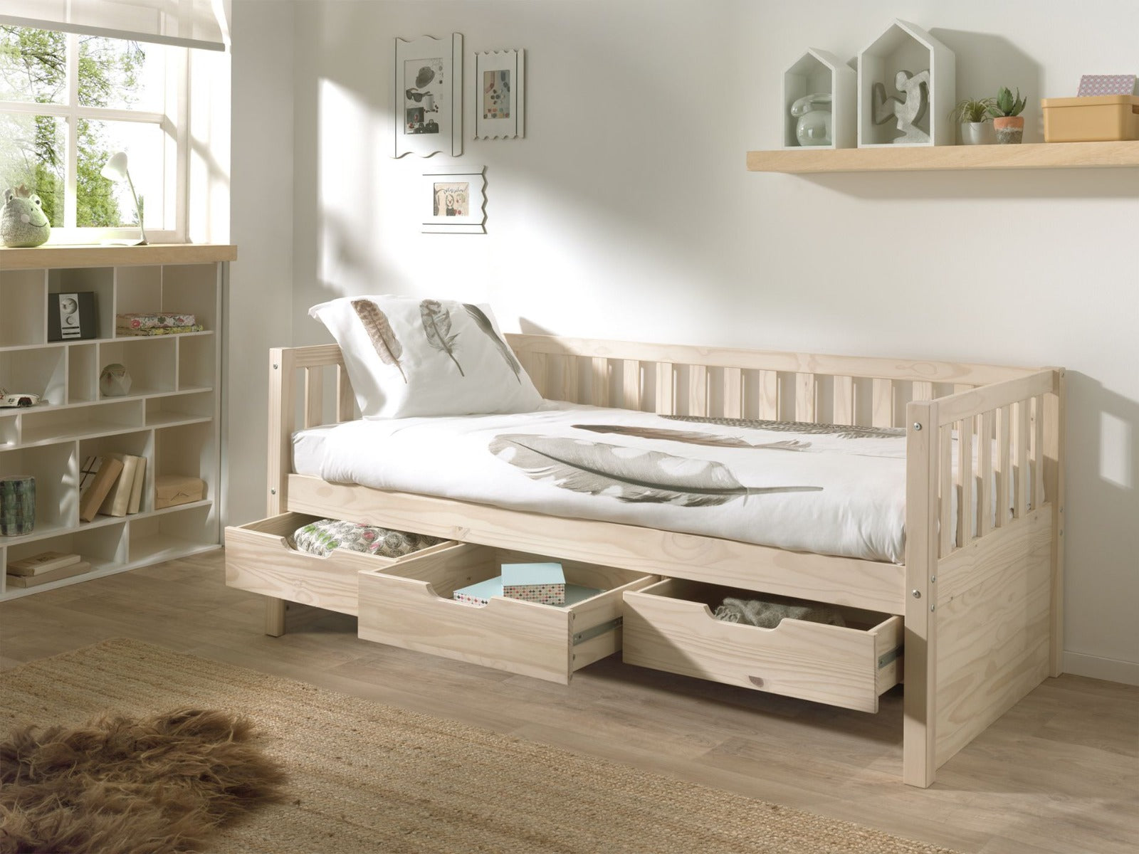 FRITZ CABIN BED (91) 90 X 200 CM MILKY PINE