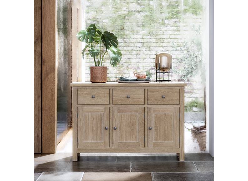 MODERN COUNTRY OAK LARGE SIDEBOARD__ FREE NATIONWIDE DELIVERY BY HOMELINE FURNITURE