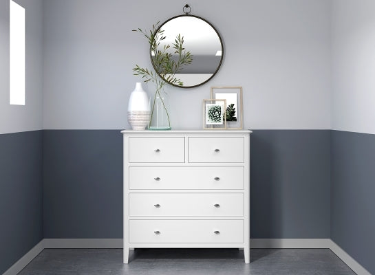 Hampstead White 2+3 Chest Room
