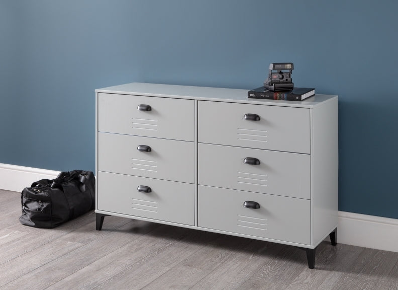 Lakers Locker Six Chest Room