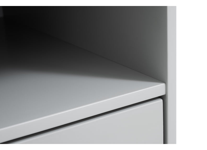 Lakers Locker Bedside Detail