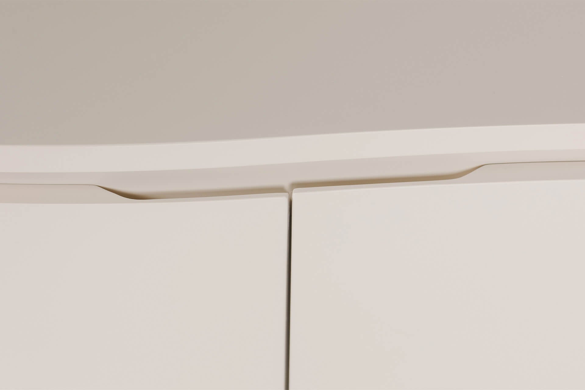 Lazzaro TV Unit