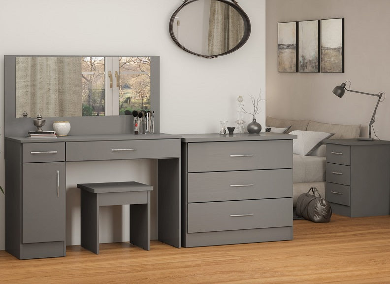 Nevada Full Grey Three Drawer Chest