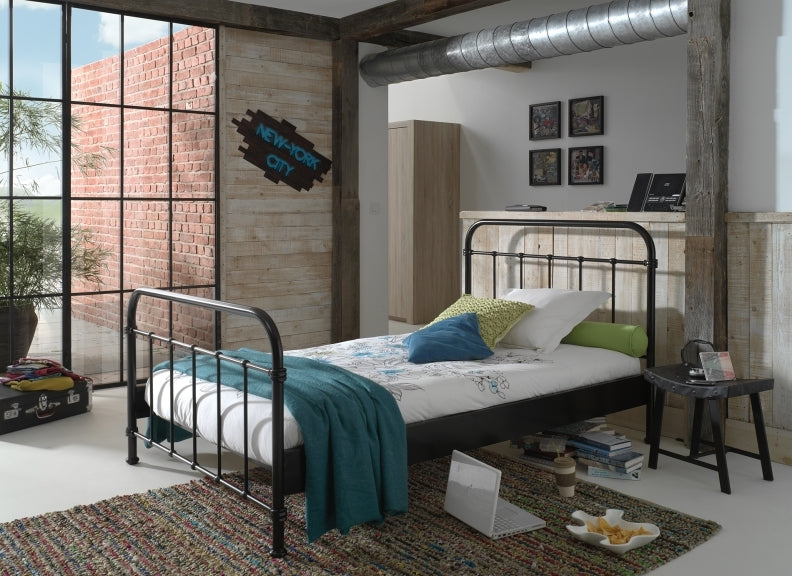 New York Black Double Bedroom