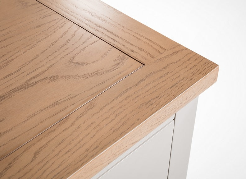 Richmond Bedside Top