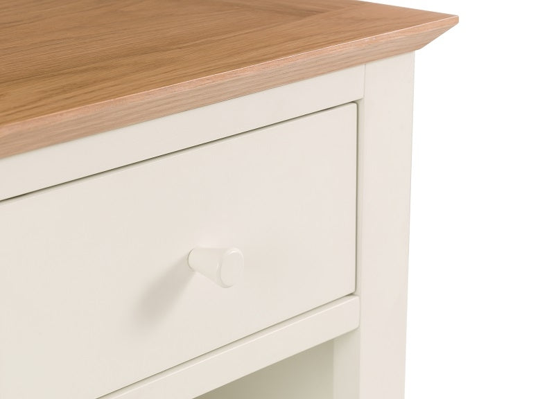 Salerno Ivory Detail