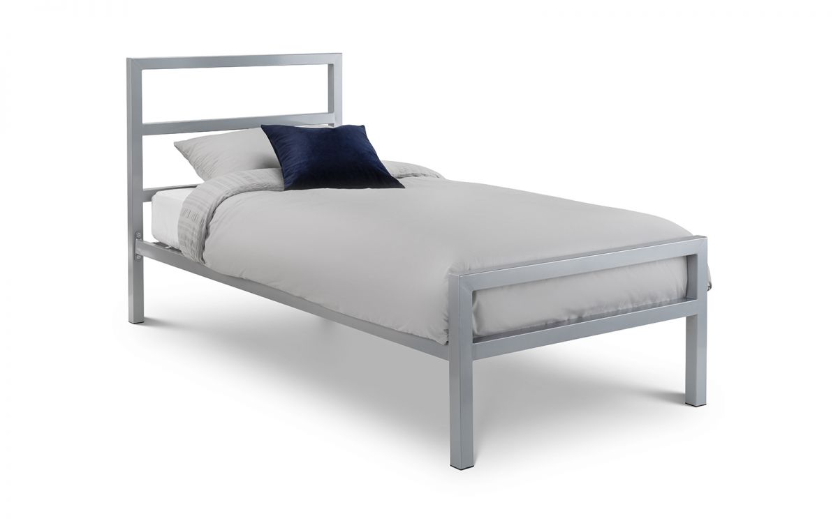 Soto Metal Bed