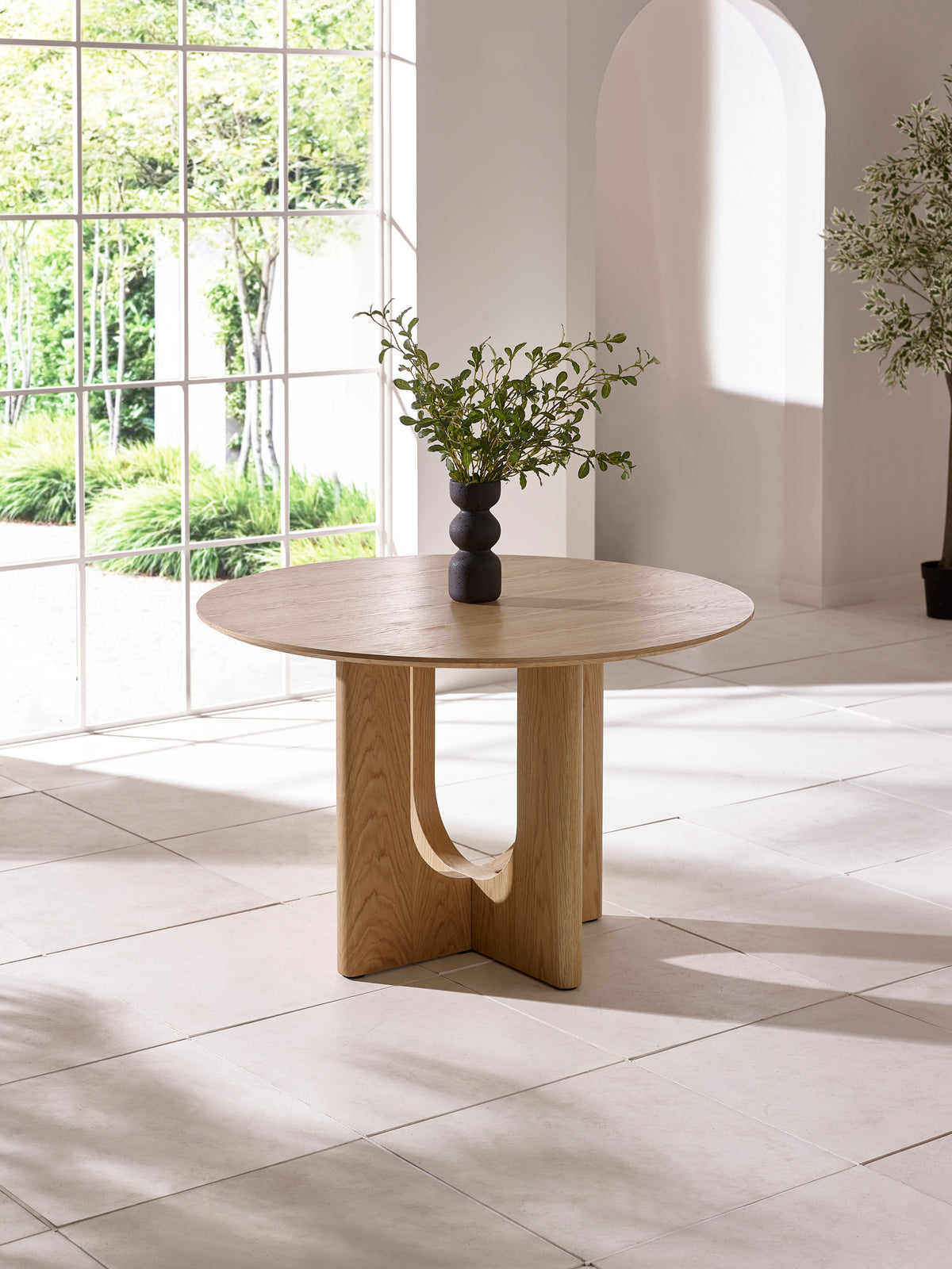 Cellini Oak 120cm Round Dining Table (oos)