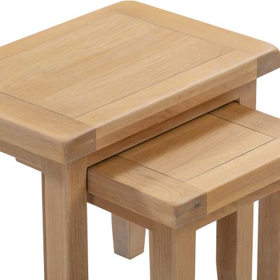 WINDSOR NEST OF 2 TABLES - NATURAL OAK