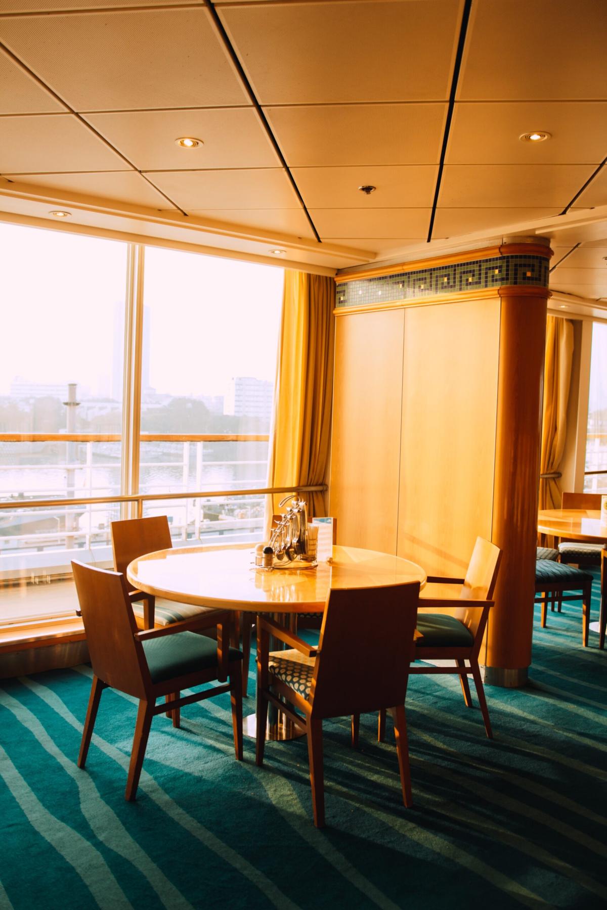 5 Simple Tips for Selecting the Best Dining Chairs