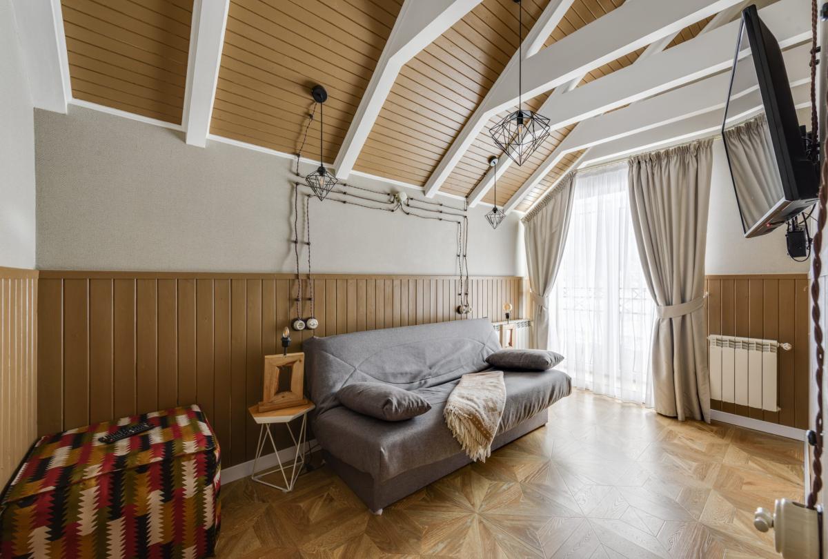 5 Good Reasons Why You Should Use Sofas with Storage Units