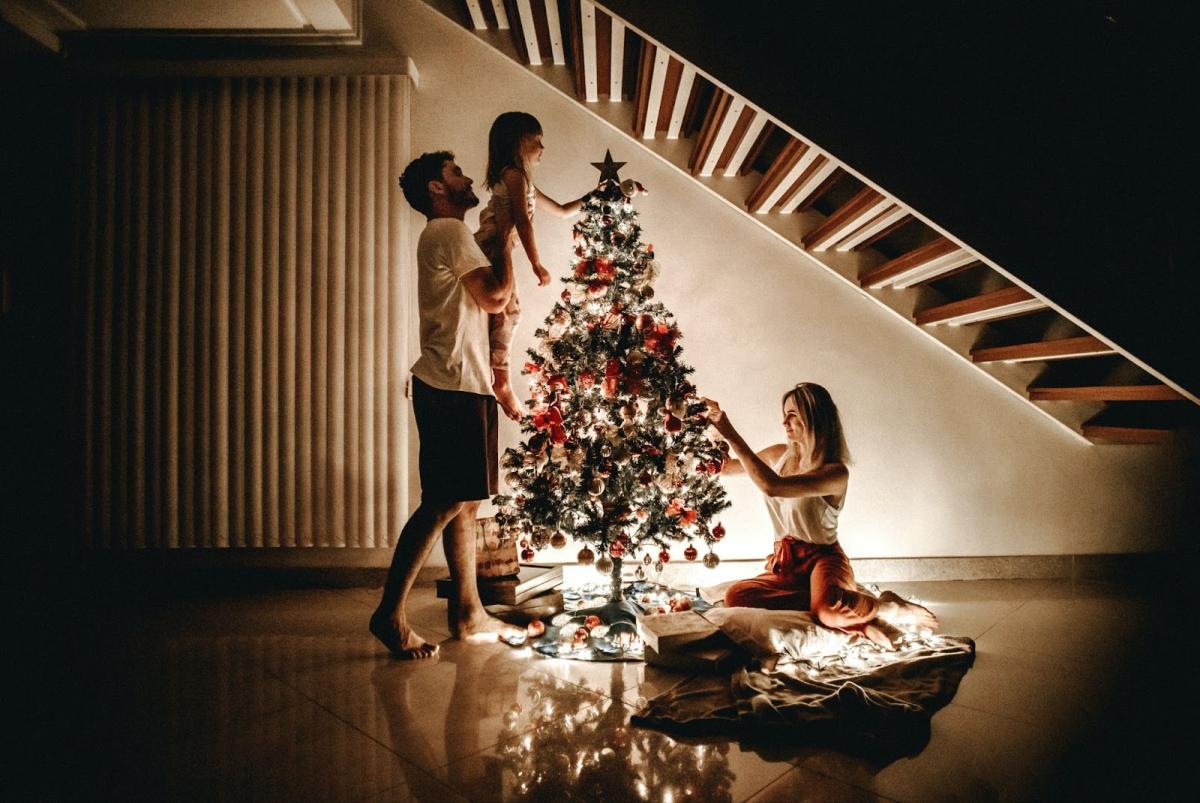 How to Decorate a Small Living Room for Christmas