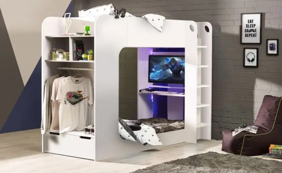 Kid's bedroom