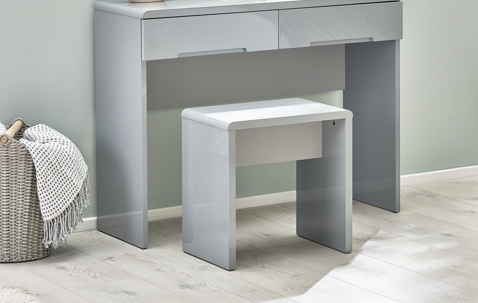 Dressing Tables, Stools & Sets