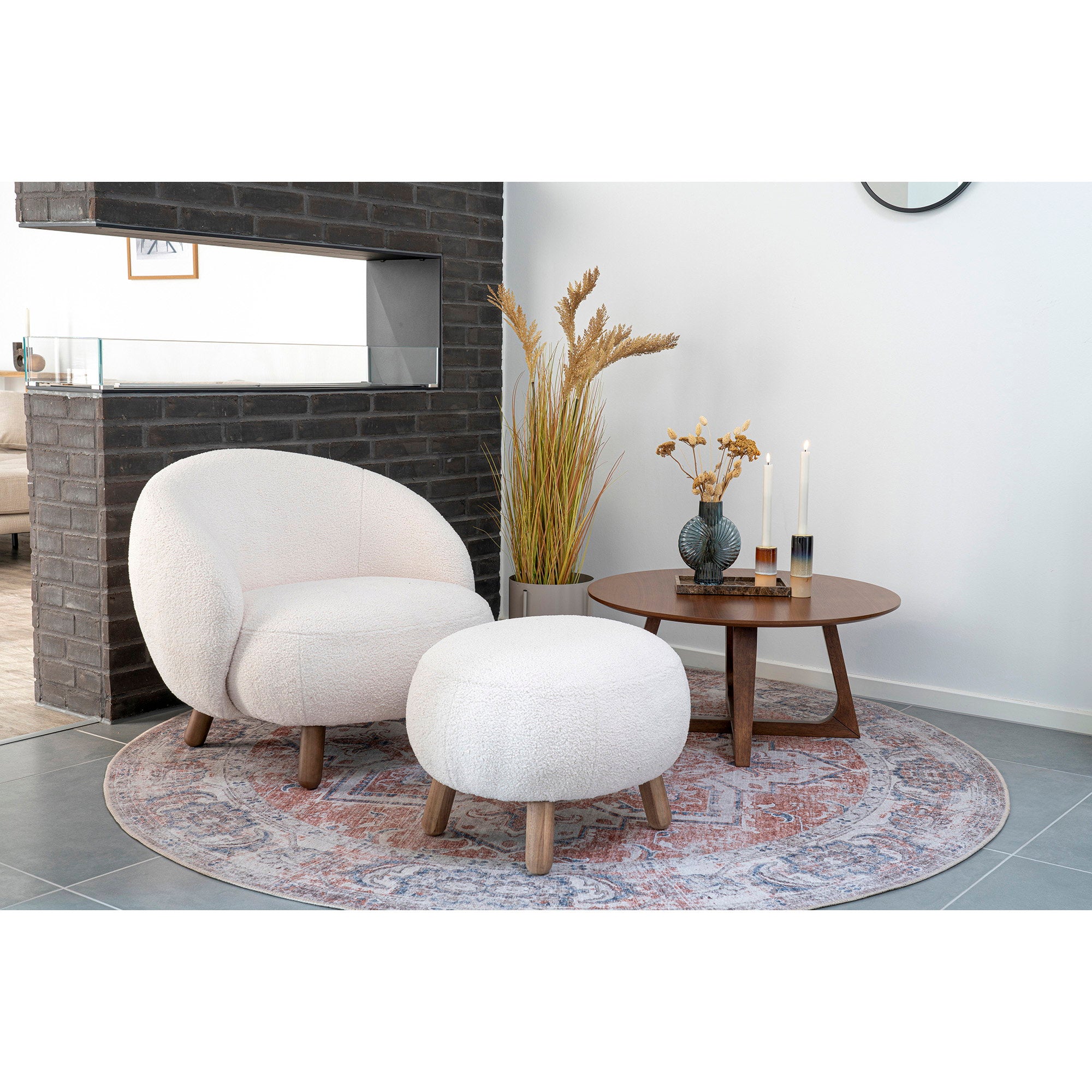 Savona Footrest