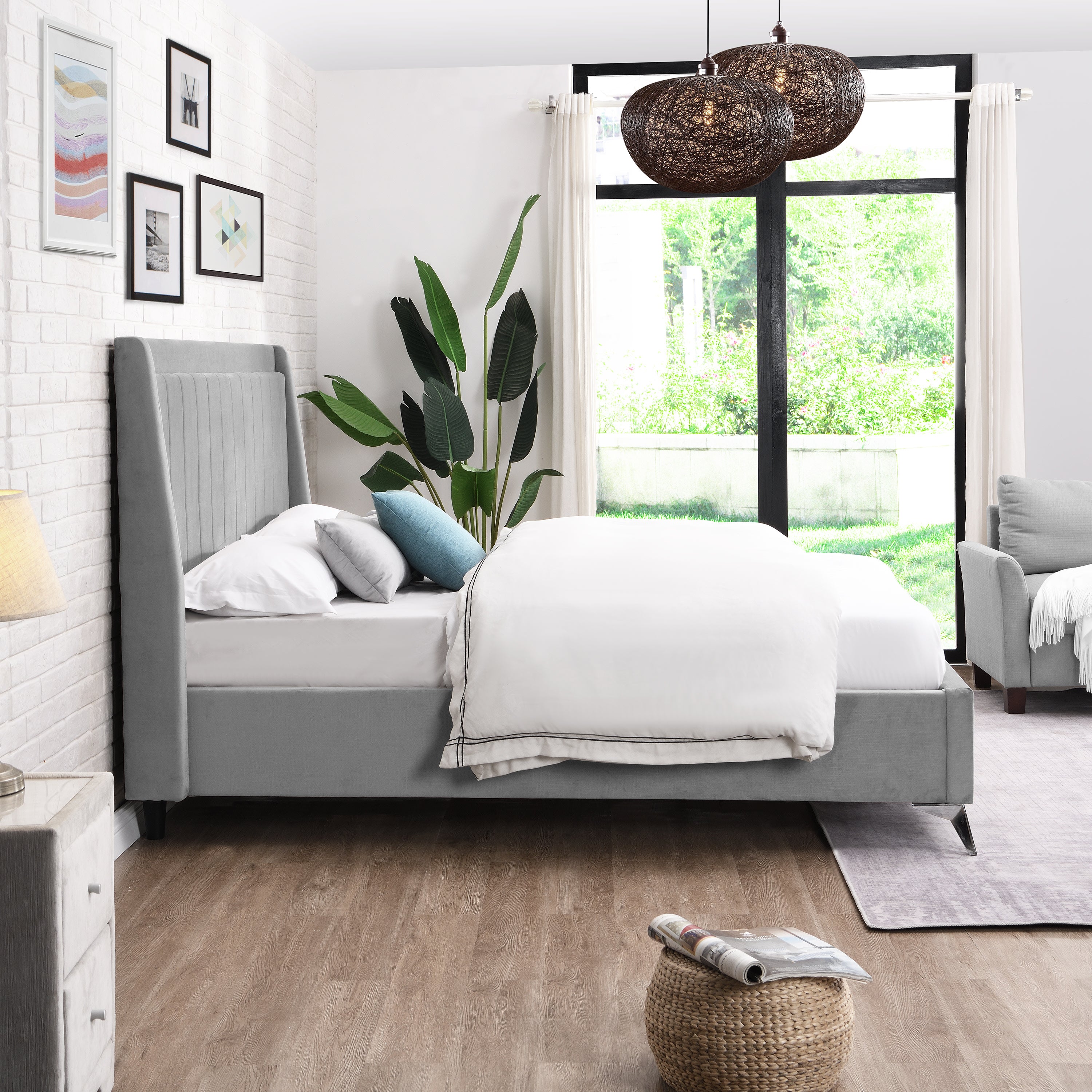 Mayo Bedframe