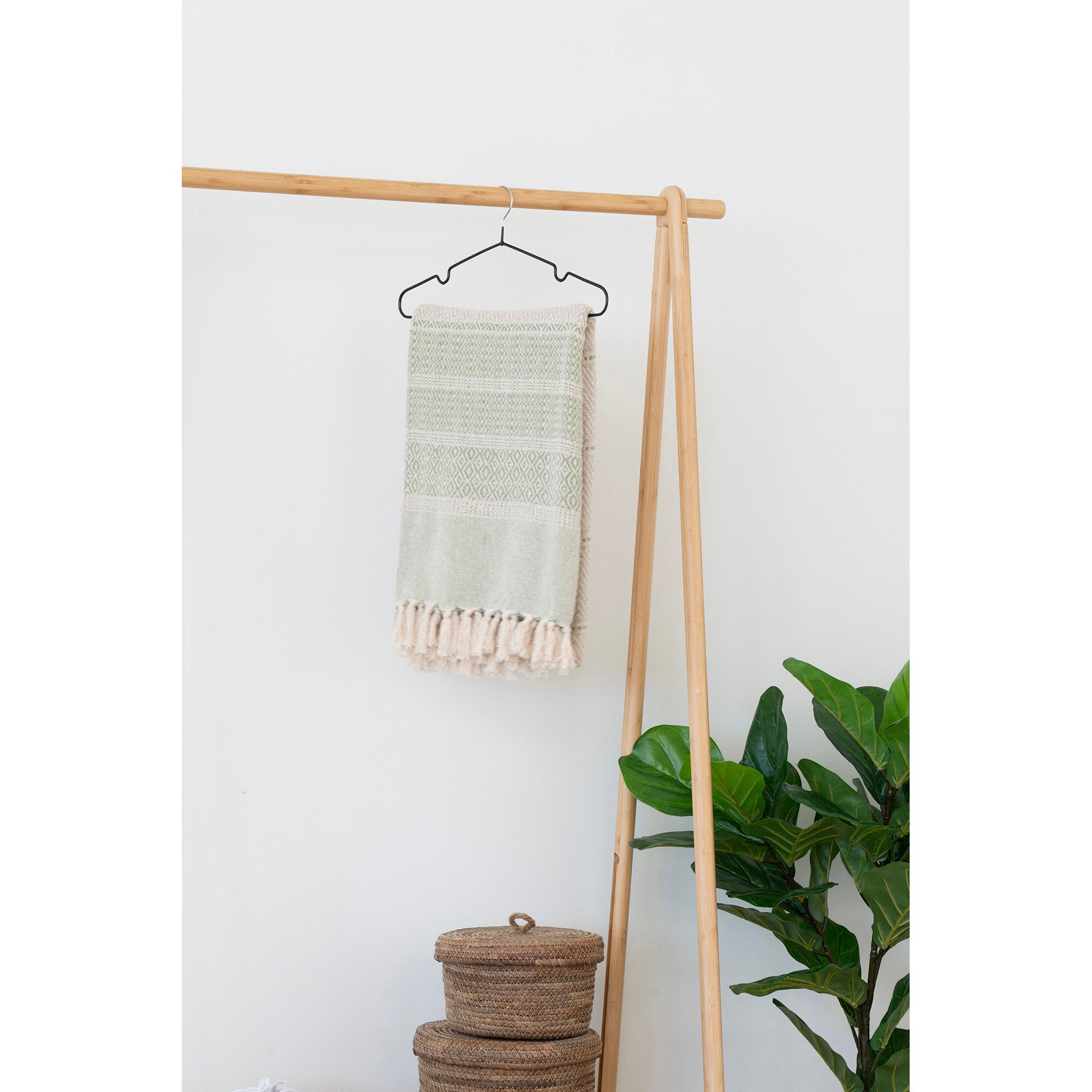 Manaus Clothes Rack