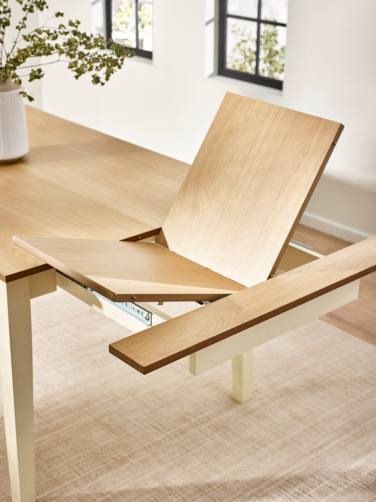 Larissa Natural Oak Effect 173-251cm Extending Dining Table