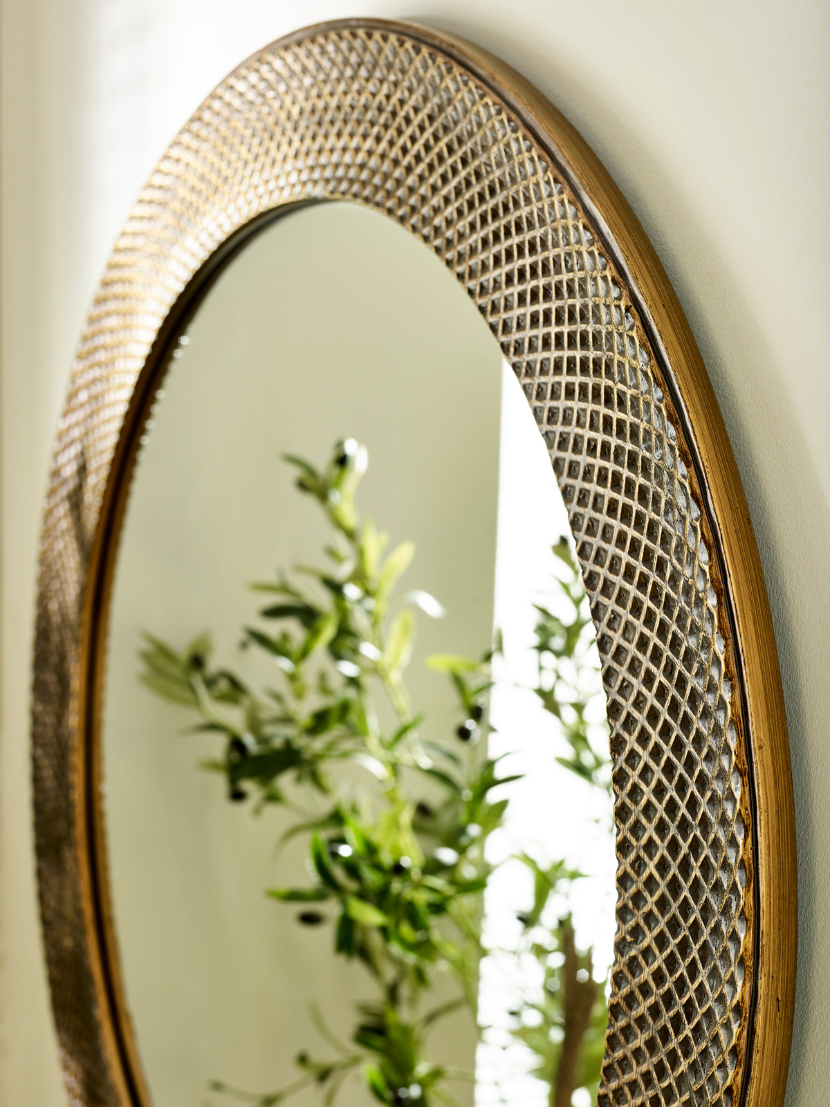 Iggy Round Wall Mirror - Brass Effect