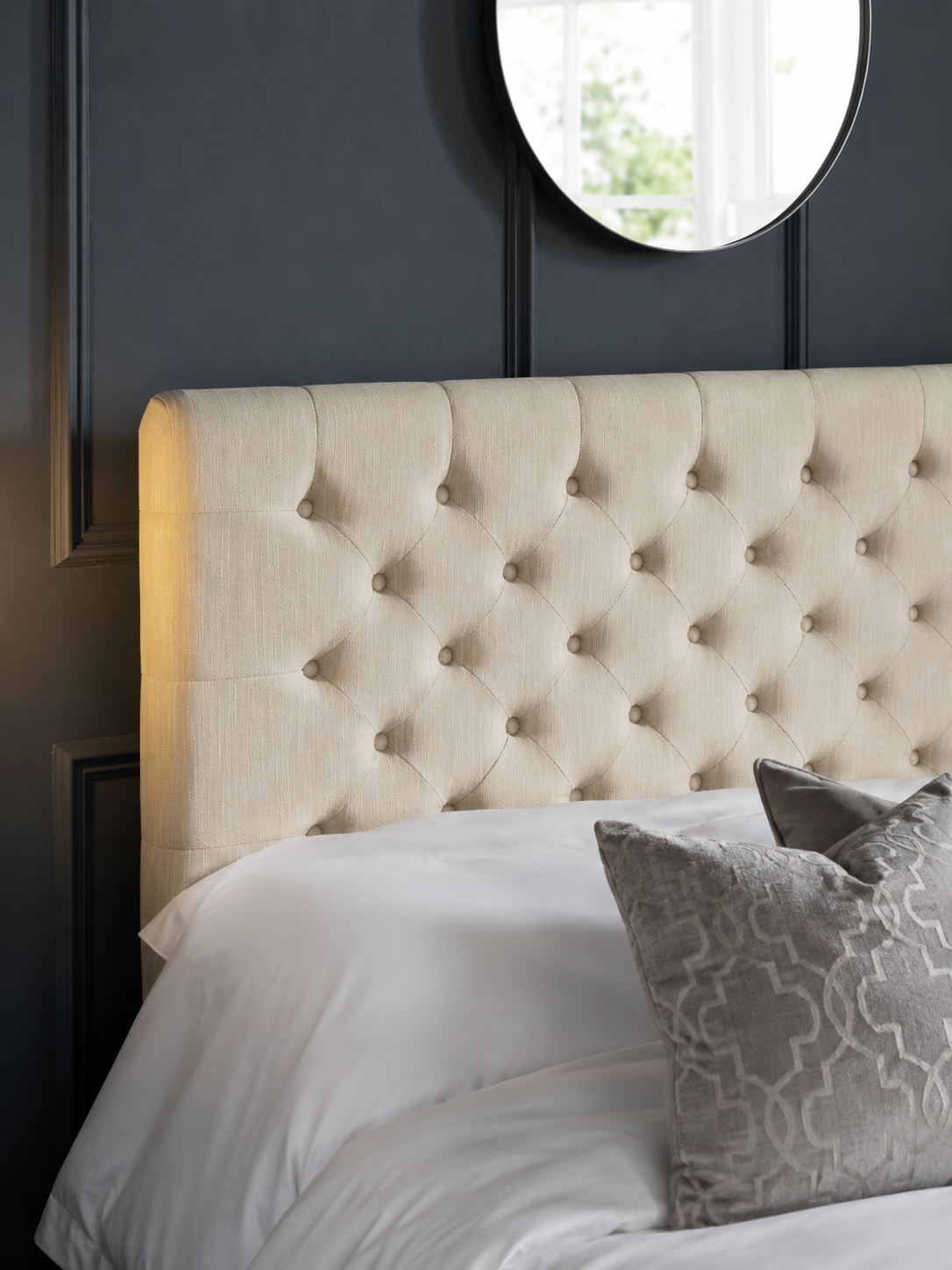 Wilton Upholstered 4 Drawer Storage Bed Frame - Oatmeal Linen, Super King