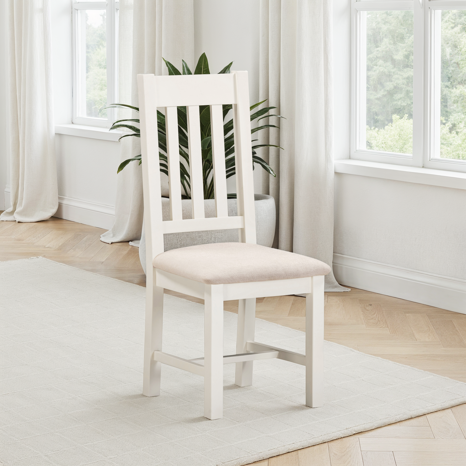 Windsor Slatted Chair (Box of 2) Ivory/Oat Fabric