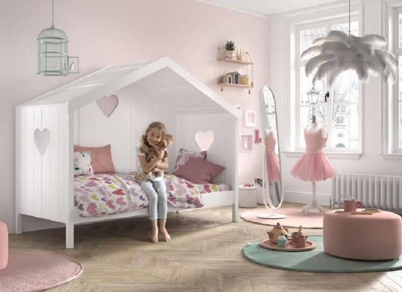 Amori House Bed With Rear Panel