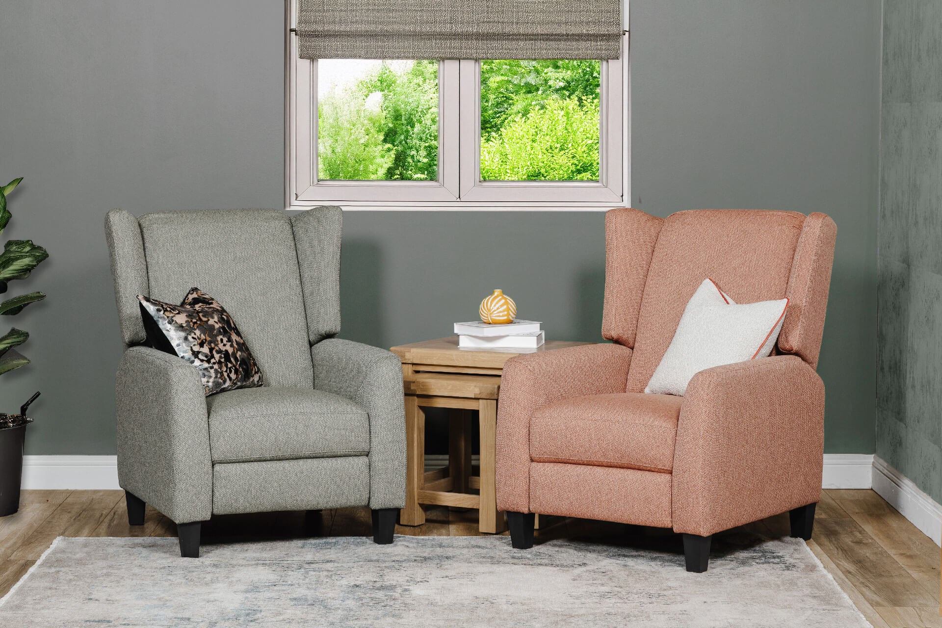 Archie Pushback Chair