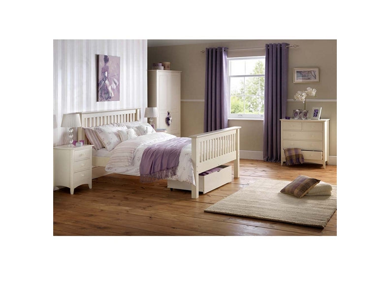 Cameo Bedroom
