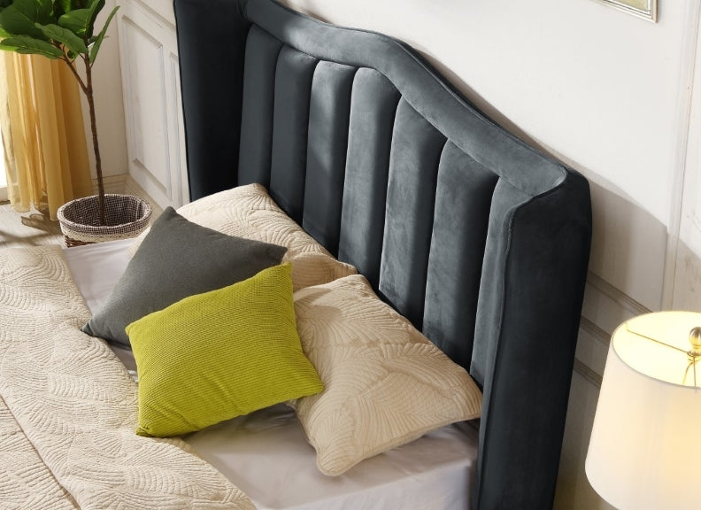 Clair Bed - detail