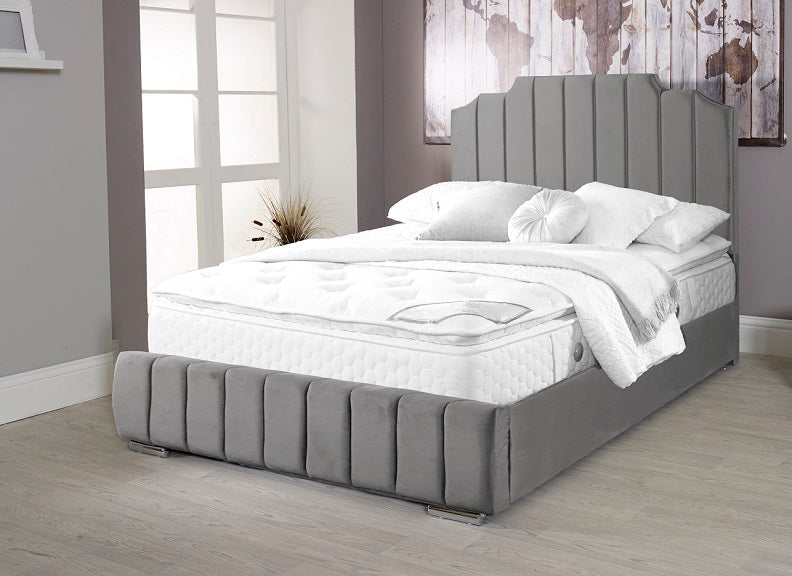 Deco Velvet Beds