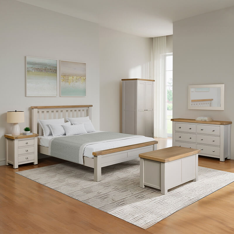Doune 3 Drawer Bedside Table