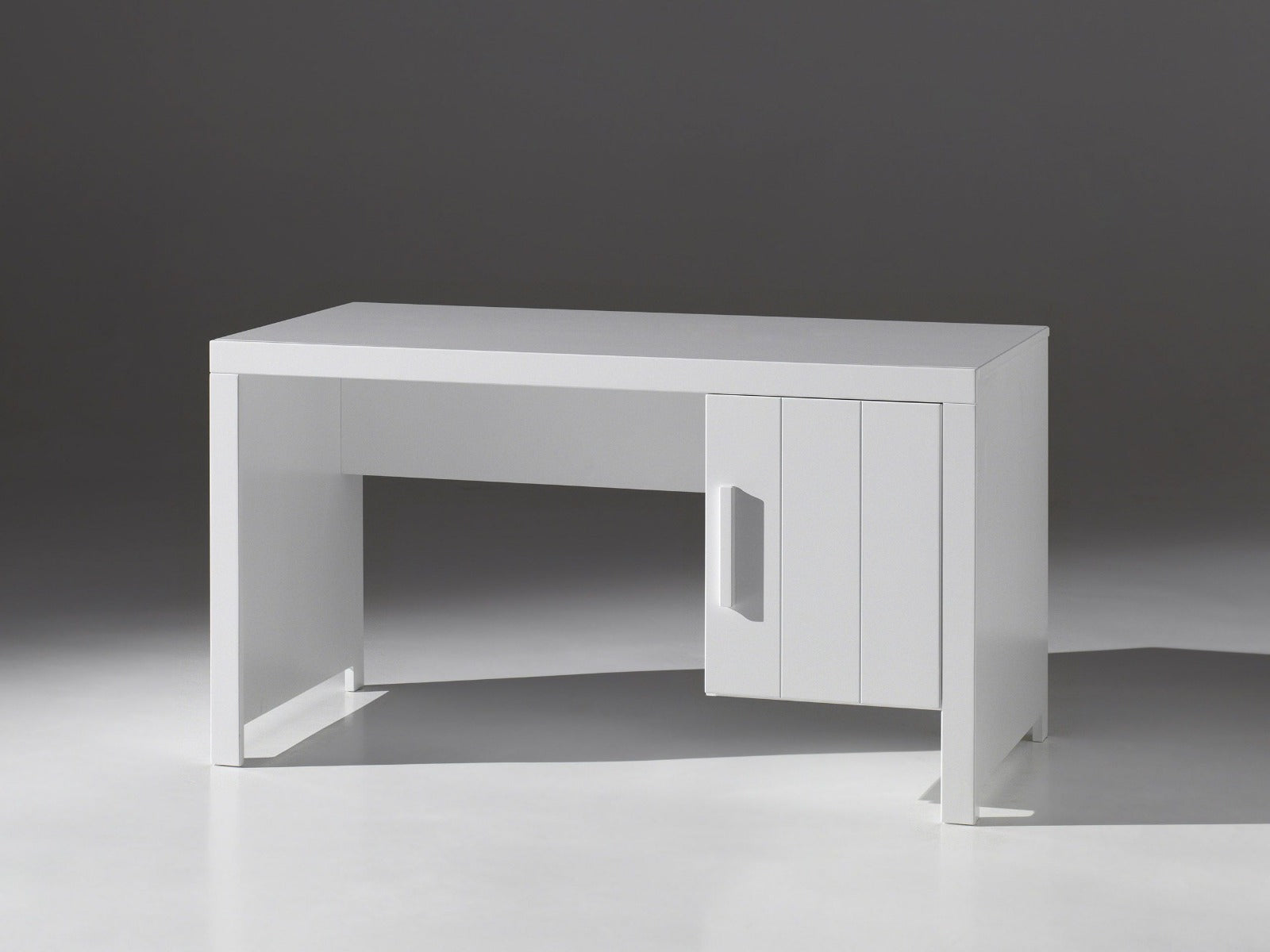 ERIK DESK
