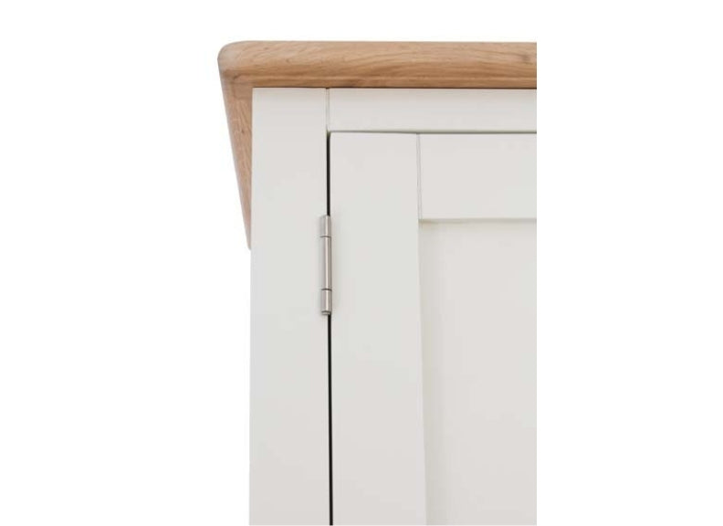 GA White All Hanging Robe - corner