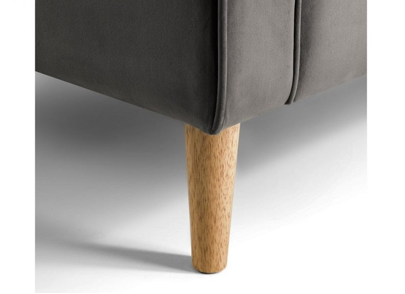 Hayward Oak Leg Detail